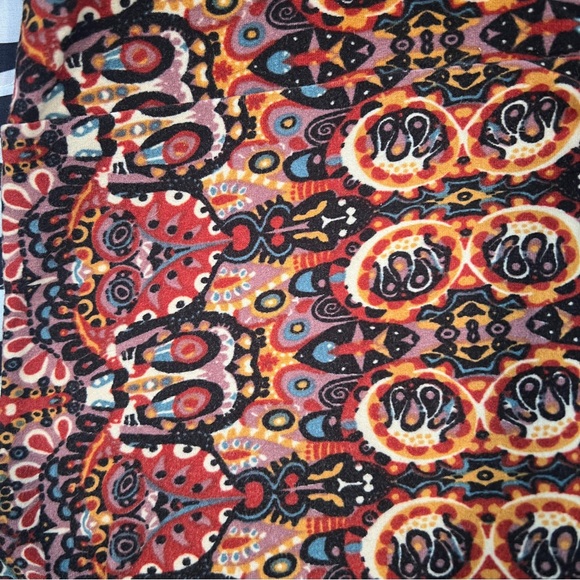 LuLaRoe One Size Leggings - Picture 2 of 8